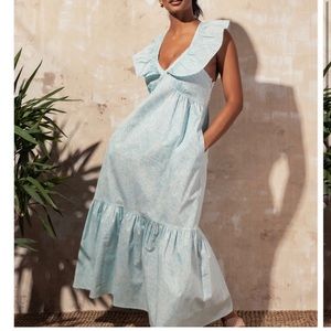 Mott50 Serena ruffle v neck dress